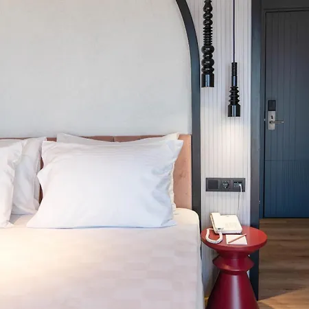 Hotel Just 3*