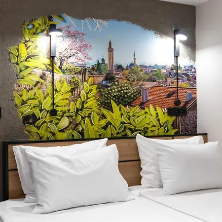 Just Hotel *
