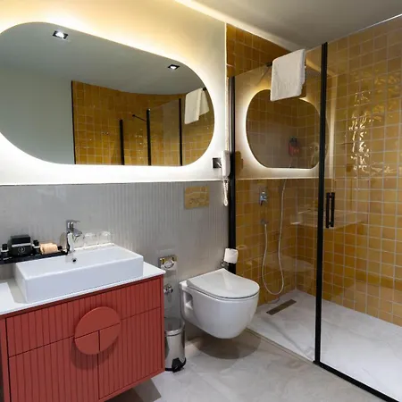 Hotel Just 3*