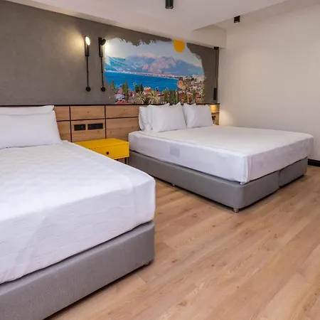 Hotel Just 3*