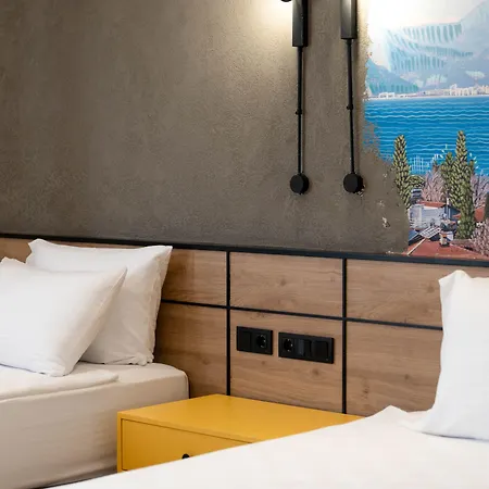 Hotel Just 3*